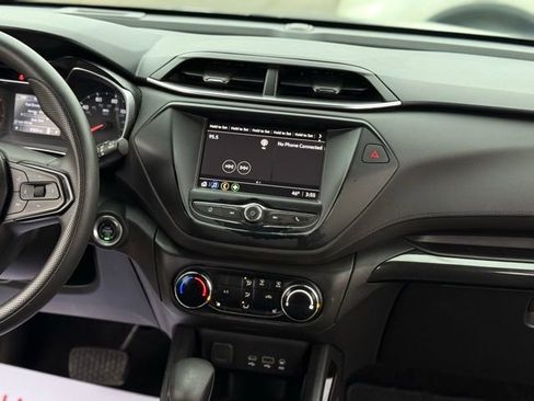 Used 2021 Chevrolet TrailBlazer LT w/ Driver Confidence Package image 22