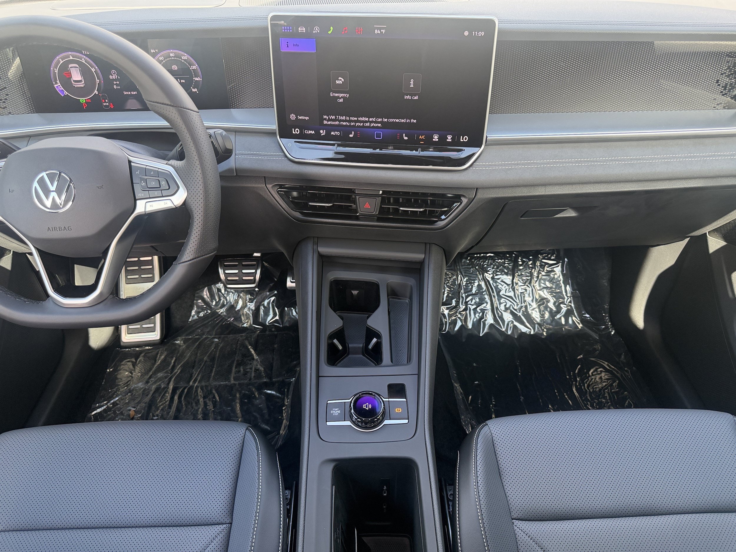 New 2026 Volkswagen Tiguan SE R-Line FWD image 16