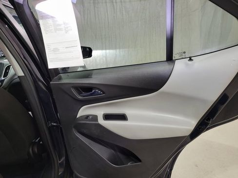 Used 2021 Chevrolet Equinox LT w/ LPO, Floor Liner Package image 54