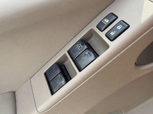 Used 2017 Nissan Frontier SV image 31