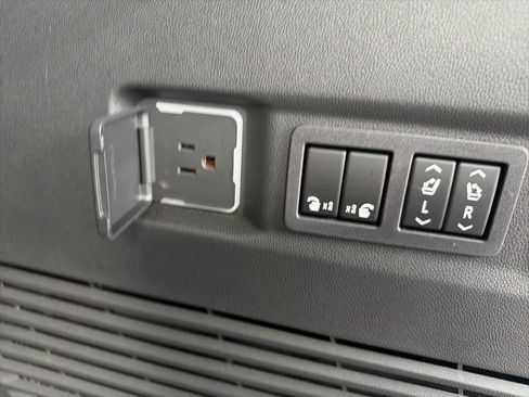 New 2026 Chevrolet Tahoe LT image 25