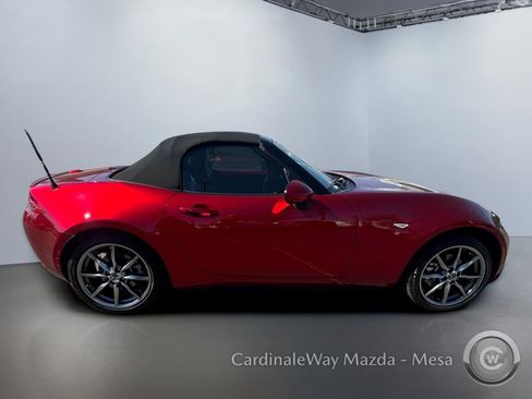 Used 2022 MAZDA MX-5 Miata Grand Touring RWD image 3