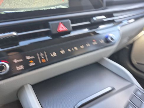 New 2026 Kia Sportage EX image 22