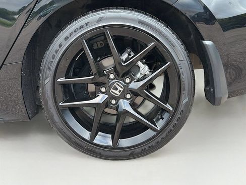 Used 2025 Honda Civic Sport image 29