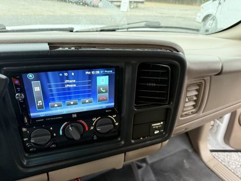 Used 2001 Chevrolet Silverado 1500 2WD Extended Cab w/ Exterior Appearance Pkg image 13