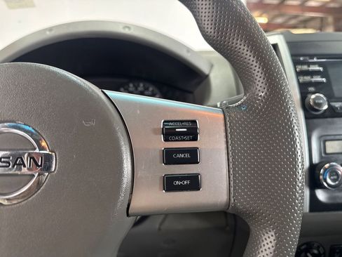 Used 2014 Nissan Frontier SV w/ SV Value Truck Package image 13