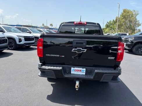Used 2019 Chevrolet Colorado Z71 w/ Z71 Midnight Edition AWD/4WD image 5