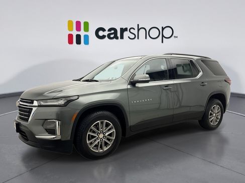 Used 2023 Chevrolet Traverse LT AWD/4WD image 1