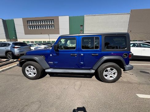Used 2018 Jeep Wrangler Unlimited Sport S AWD/4WD image 10