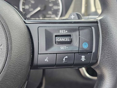 Used 2022 Nissan Rogue SV image 20