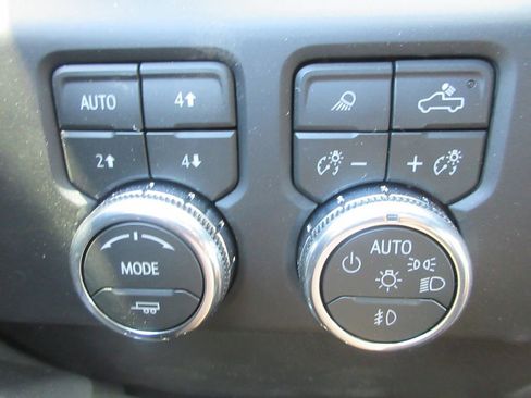 New 2026 GMC Sierra 1500 AT4 w/ AT4 Premium Package AWD/4WD image 19