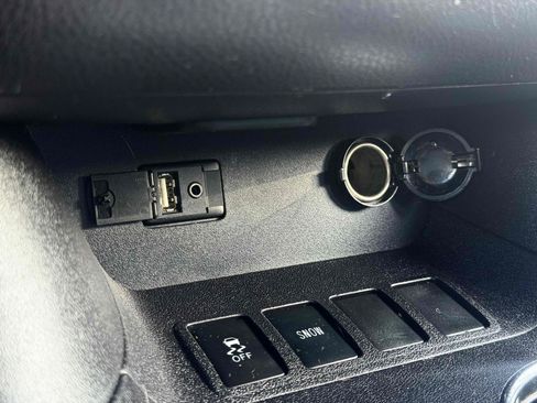 Used 2016 Toyota Highlander XLE FWD image 35