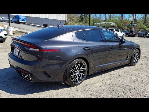 Used 2023 Kia Stinger GT-Line w/ Sun & Sound Package AWD/4WD image 8
