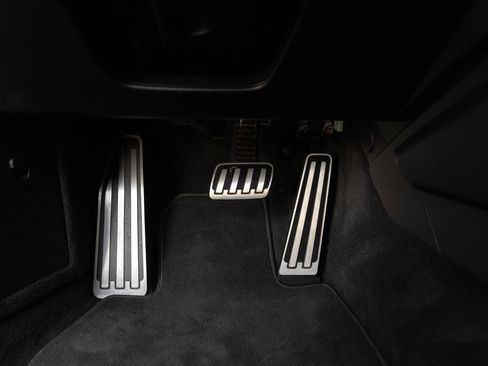 Certified 2024 Porsche 911 Carrera T RWD image 15