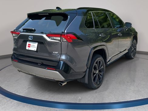 Certified 2024 Toyota RAV4 XSE AWD/4WD image 5