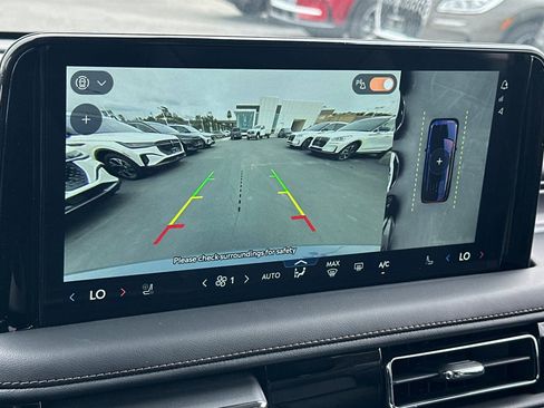 New 2026 Lincoln Aviator 2WD w/ Jet Appearance Package image 19