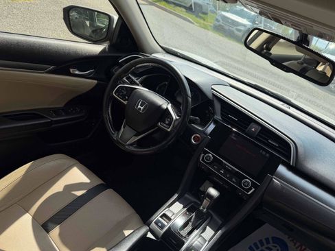 Used 2018 Honda Civic EX-L image 12