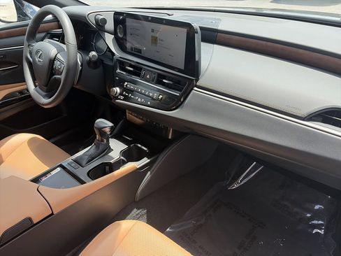 Used 2023 Lexus ES 350 w/ Premium Package FWD image 32