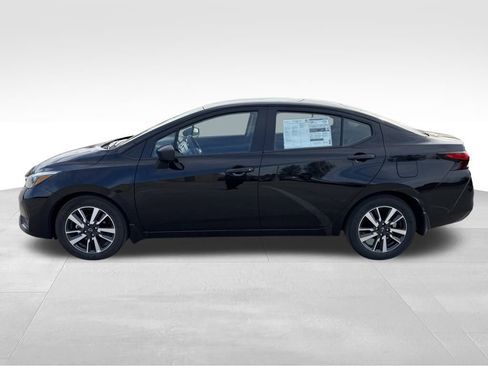 Used 2025 Nissan Versa S w/ S Plus Package image 4