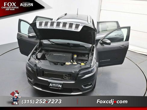 Used 2019 Jeep Cherokee Limited AWD/4WD image 36