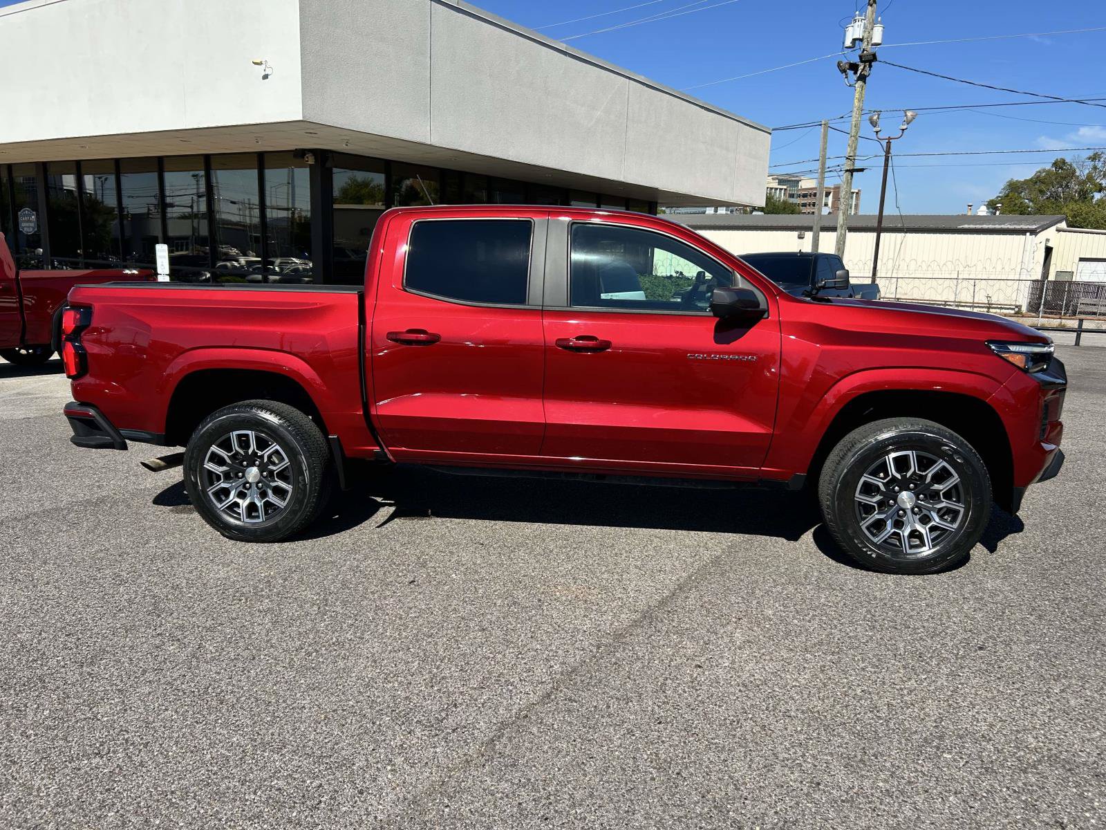 Used 2023 Chevrolet Colorado LT w/ LT Convenience Package III RWD image 2