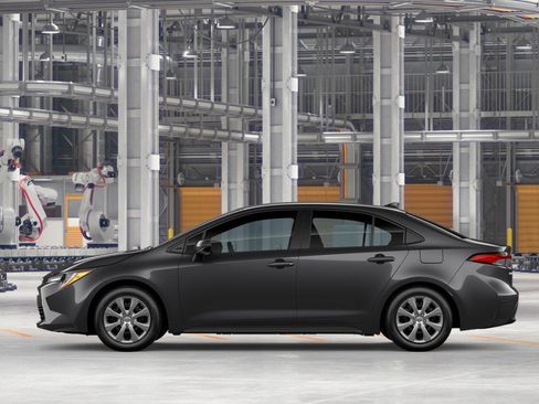 New 2026 Toyota Corolla LE FWD image 4