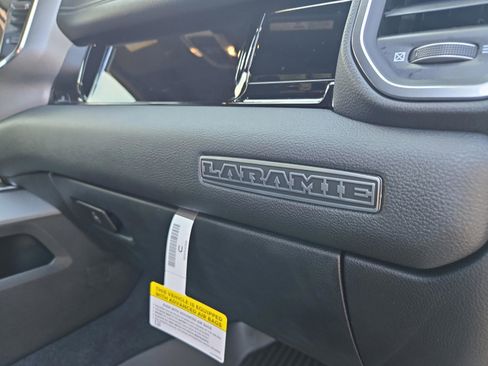 New 2026 RAM 1500 Laramie AWD/4WD image 31