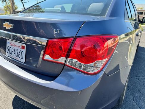 Used 2014 Chevrolet Cruze LT FWD image 9