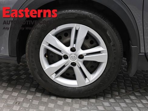 Used 2023 Nissan Kicks S image 33