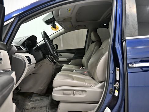 Used 2017 Honda Odyssey EX-L image 5