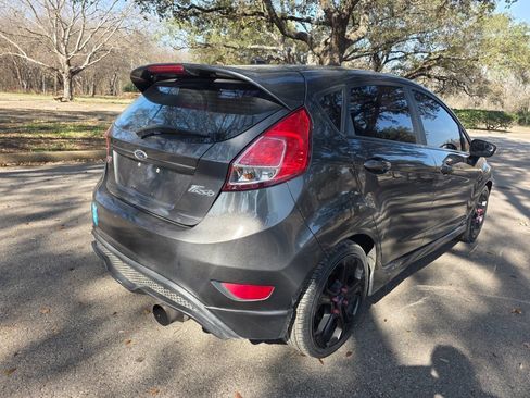 Used 2017 Ford Fiesta ST image 4