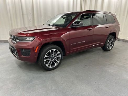 Used 2022 Jeep Grand Cherokee L Overland w/ Luxury Tech Group IV image 2