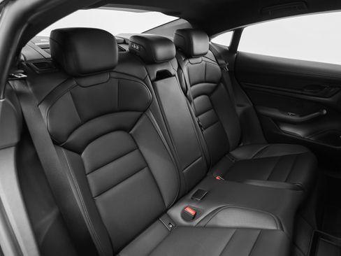 Used 2023 Porsche Taycan image 25