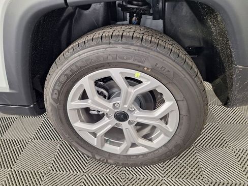 New 2026 Jeep Compass Latitude image 17