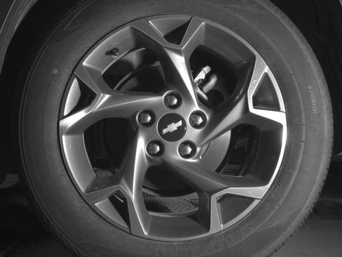 Used 2025 Chevrolet Trax LT w/ LT Convenience Package image 11