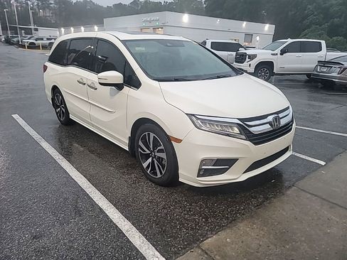 Used 2019 Honda Odyssey Elite image 1