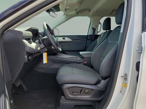 New 2026 Ford Explorer Active RWD image 18