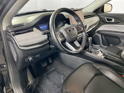 Used 2022 Jeep Compass Latitude w/ Convenience Group AWD/4WD image 9
