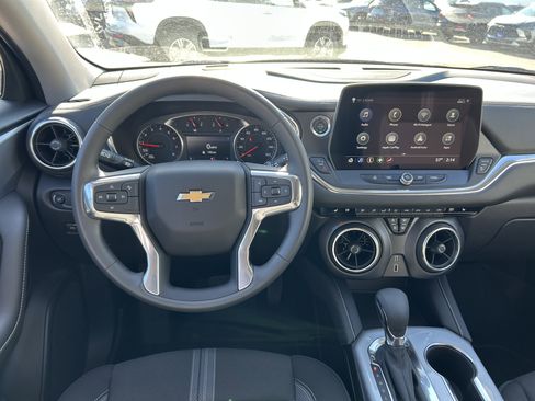 New 2025 Chevrolet Blazer LT w/ Midnight/Sport Edition image 5