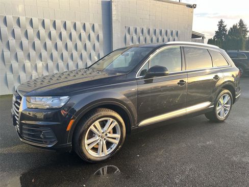 Used 2017 Audi Q7 3.0T Prestige image 1