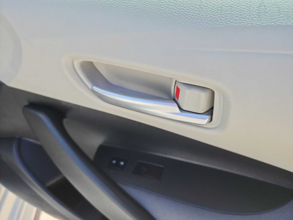 Used 2021 Toyota Corolla LE FWD image 32