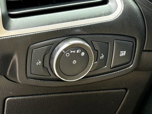 Used 2022 Ford Edge SEL AWD/4WD image 23