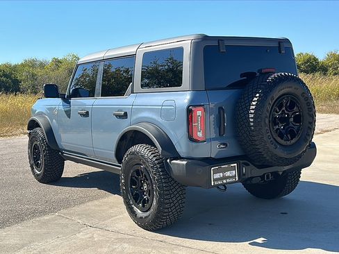 Used 2024 Ford Bronco Wildtrak image 6