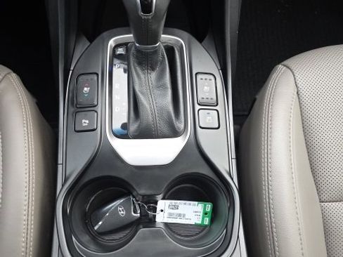 Used 2017 Hyundai Santa Fe SE image 20