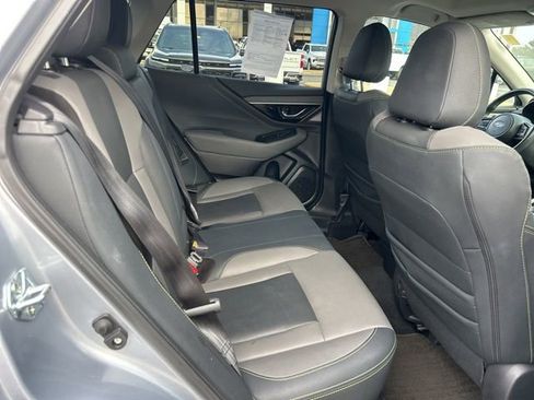 Used 2025 Subaru Outback Onyx Edition AWD/4WD image 31