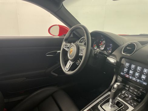 Certified 2024 Porsche 718 Cayman GTS RWD image 12