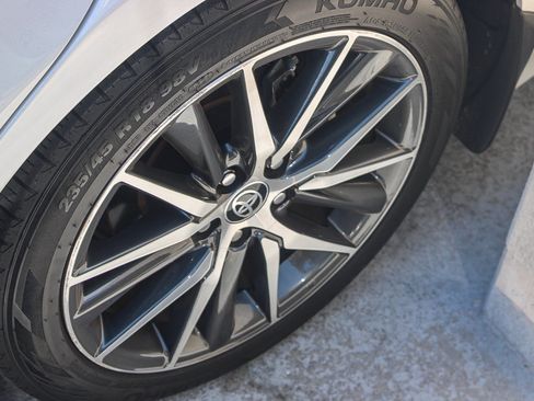 Used 2022 Toyota Camry XLE FWD image 10