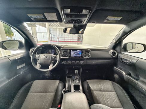 Used 2020 Toyota Tacoma TRD Off-Road image 22