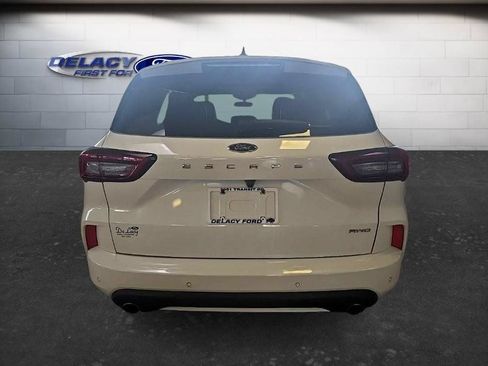 Used 2023 Ford Escape ST-Line w/ Tech Pack #1 AWD/4WD image 6