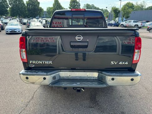 Used 2016 Nissan Frontier SV w/ SV Value Truck Package AWD/4WD image 6